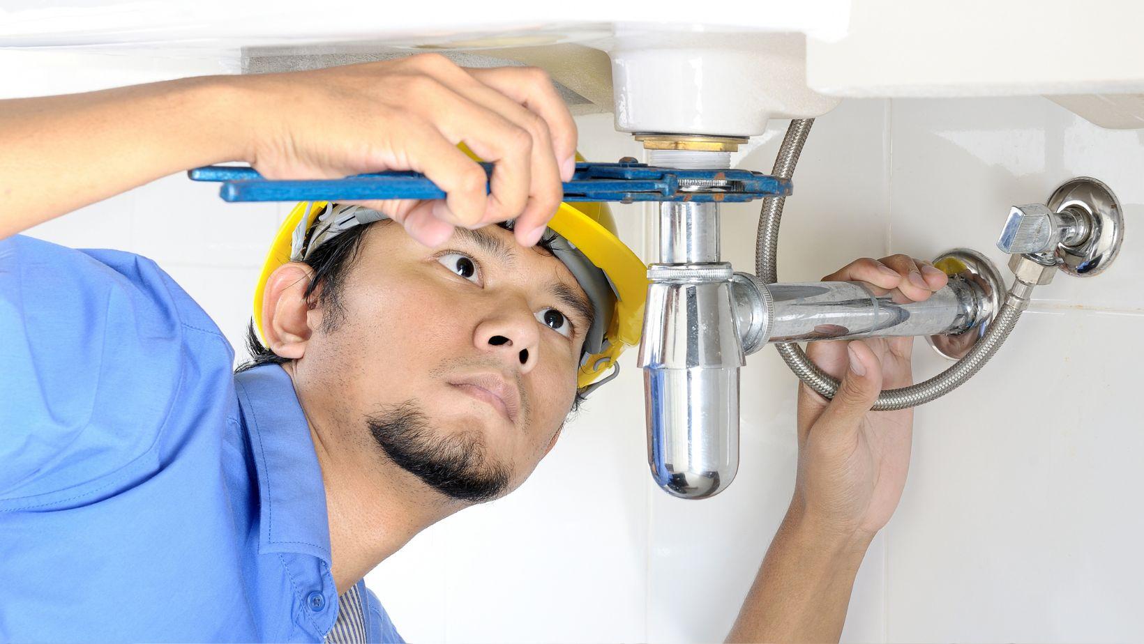 emergency plumber services, regular plumber benefits, plumber comparison, urgent plumbing help, residential plumber bensalem, licensed plumber bensalem, plumbing emergency call, best plumber bensalem, local plumber services, emergency plumbing bensalem