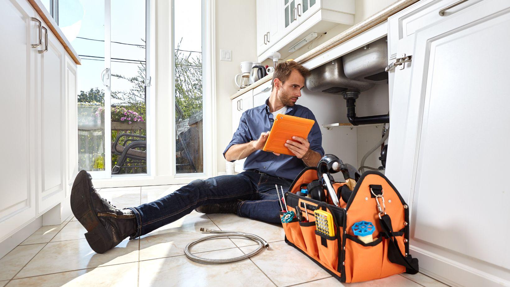 emergency plumber services, standard plumber comparison, urgent plumbing help, residential plumbing services, licensed plumber near me, reliable plumbing solutions, local plumber emergency, plumbing repair services, plumber vs emergency plumbing, plumbing service bensalem